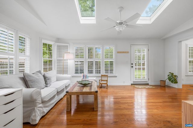 1518 OLD BROOK RD, Charlottesville, VA 22901