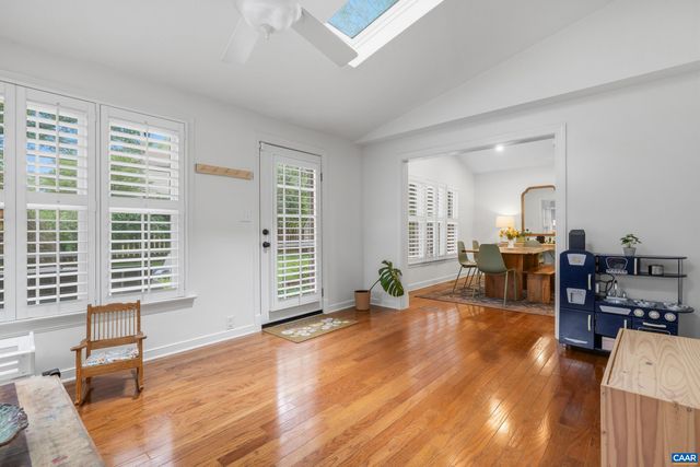 1518 OLD BROOK RD, Charlottesville, VA 22901
