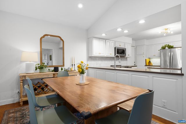 1518 OLD BROOK RD, Charlottesville, VA 22901