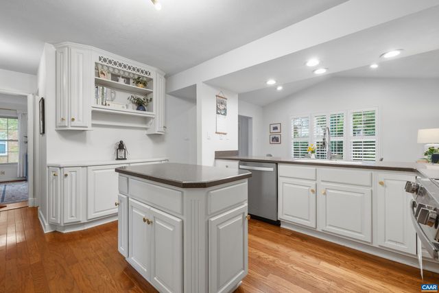 1518 OLD BROOK RD, Charlottesville, VA 22901