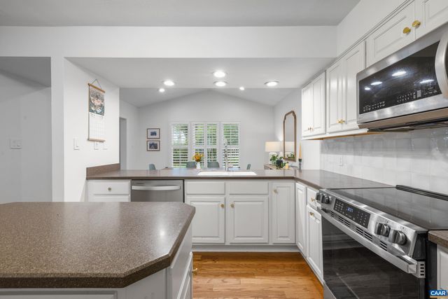 1518 OLD BROOK RD, Charlottesville, VA 22901
