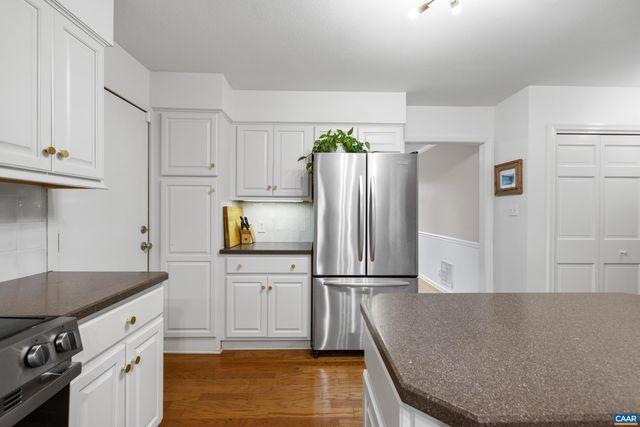 1518 OLD BROOK RD, Charlottesville, VA 22901
