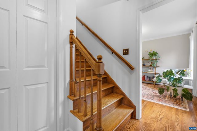 1518 OLD BROOK RD, Charlottesville, VA 22901