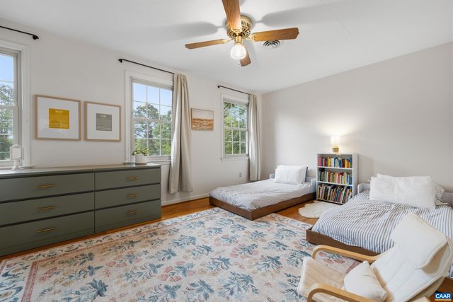 1518 OLD BROOK RD, Charlottesville, VA 22901