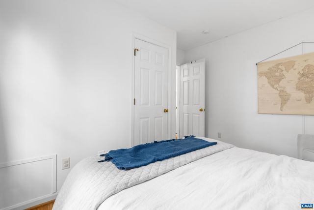 1518 OLD BROOK RD, Charlottesville, VA 22901