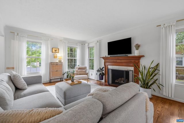 1518 OLD BROOK RD, Charlottesville, VA 22901