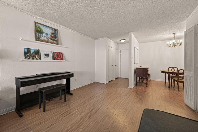 2701 Bellefontaine Street B4, Houston, TX 77025