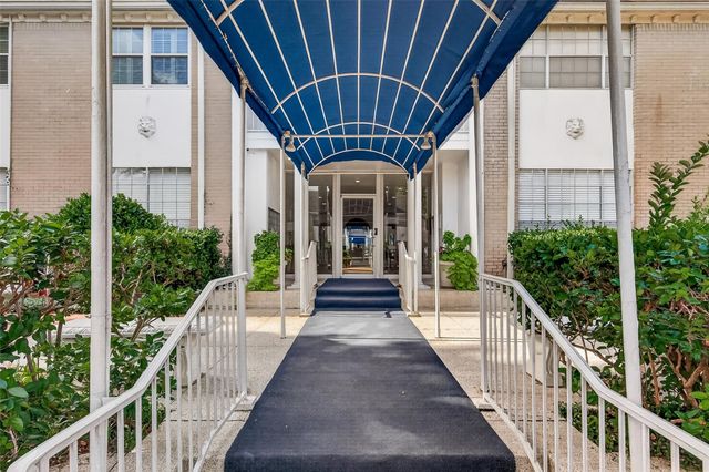 2701 Bellefontaine Street B4, Houston, TX 77025