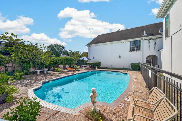 2701 Bellefontaine Street B4, Houston, TX 77025