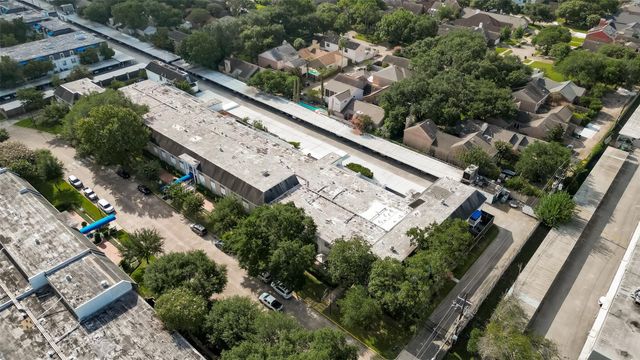 2701 Bellefontaine Street B4, Houston, TX 77025