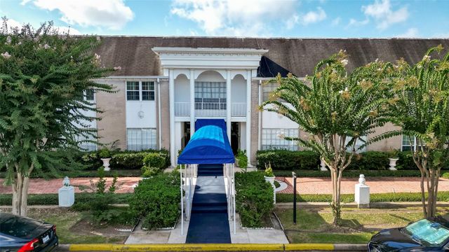 2701 Bellefontaine Street B4, Houston, TX 77025
