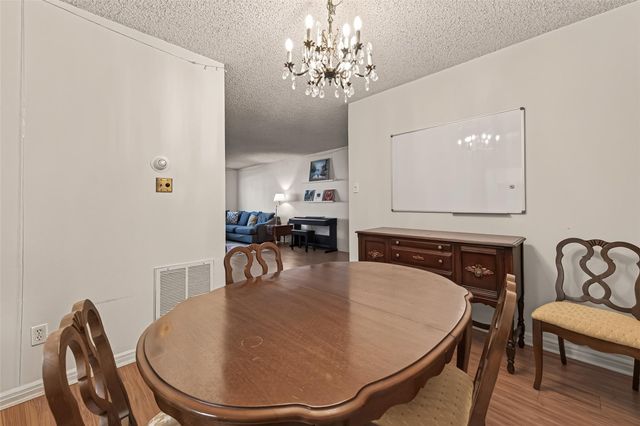 2701 Bellefontaine Street B4, Houston, TX 77025