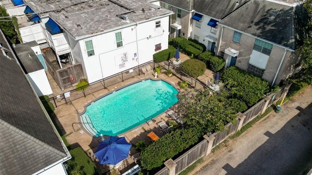 2701 Bellefontaine Street B4, Houston, TX 77025
