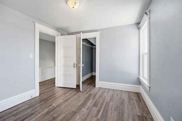 513 EVANS STREET, Oshkosh, WI 54901