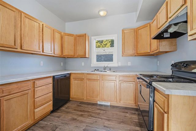 513 EVANS STREET, Oshkosh, WI 54901