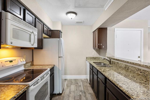 4119 Medical Dr Apt D206, San Antonio, TX 78229