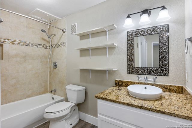 4119 Medical Dr Apt D206, San Antonio, TX 78229