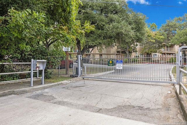 4119 Medical Dr Apt D206, San Antonio, TX 78229