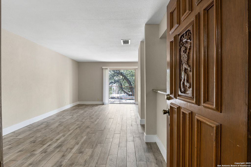 4119 Medical Dr Apt D206, San Antonio, TX 78229