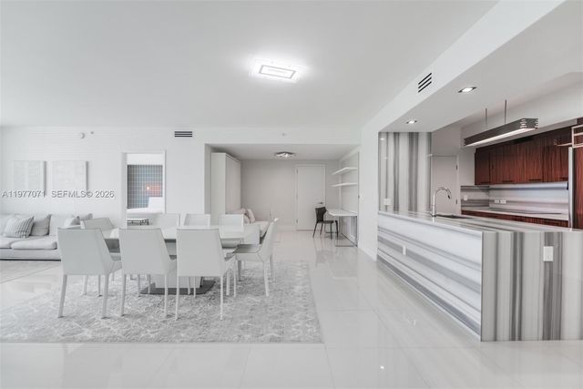 3951 S Ocean Dr 402, Hollywood, FL 33019