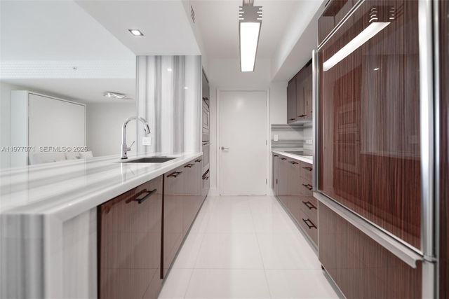 3951 S Ocean Dr 402, Hollywood, FL 33019