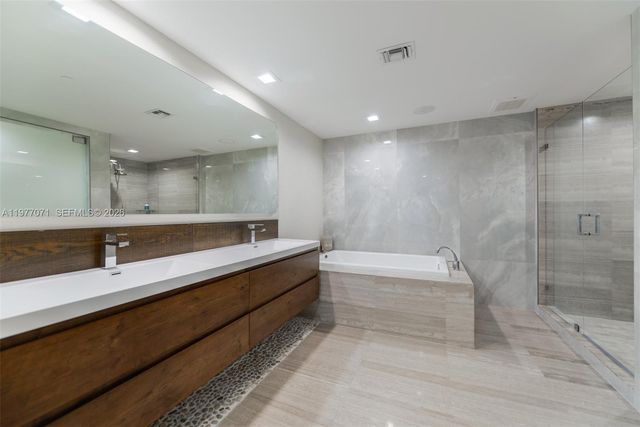 3951 S Ocean Dr 402, Hollywood, FL 33019