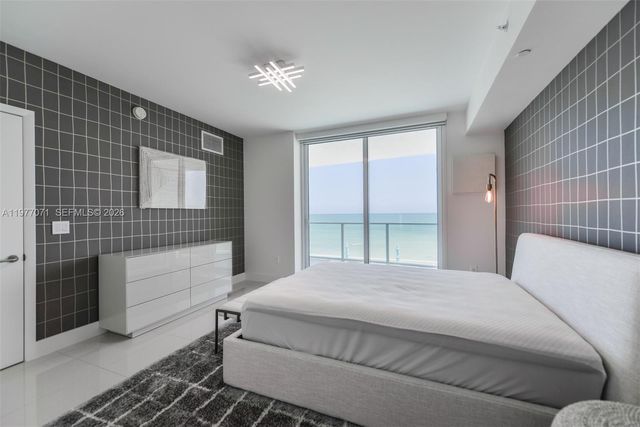 3951 S Ocean Dr 402, Hollywood, FL 33019