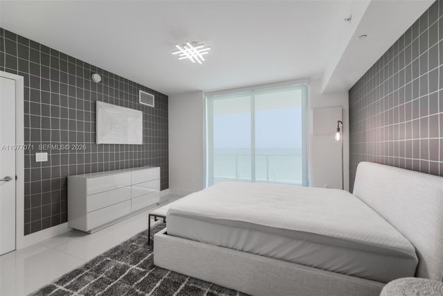 3951 S Ocean Dr 402, Hollywood, FL 33019