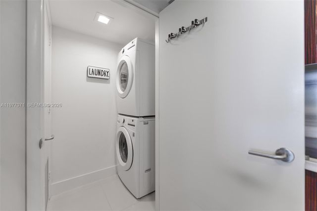 3951 S Ocean Dr 402, Hollywood, FL 33019