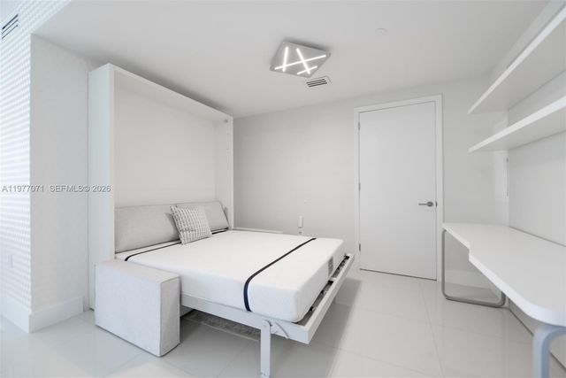 3951 S Ocean Dr 402, Hollywood, FL 33019