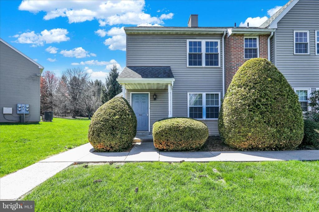 302 PETERS WAY, Wyomissing, PA 19610