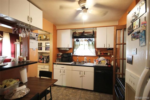 18831 Lamont Street, Detroit, MI 48234
