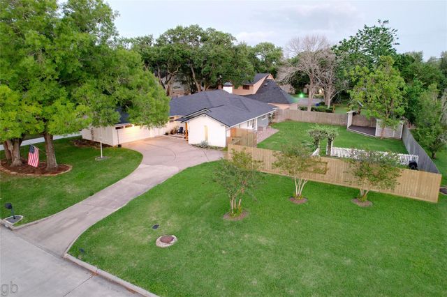 3010 Broadmoor Drive, Sugar Land, TX 77478