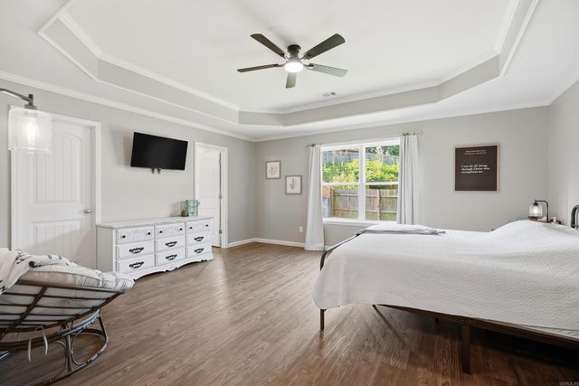 1135 J W Cove, Benton, AR 72019
