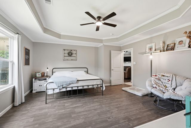 1135 J W Cove, Benton, AR 72019