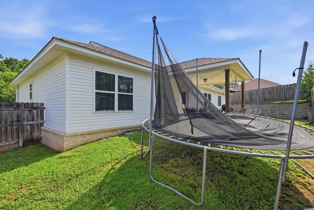 1135 J W Cove, Benton, AR 72019