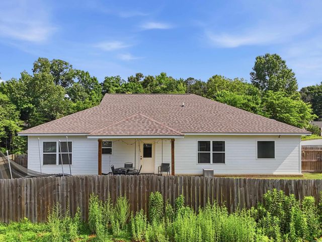 1135 J W Cove, Benton, AR 72019