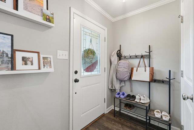 1135 J W Cove, Benton, AR 72019