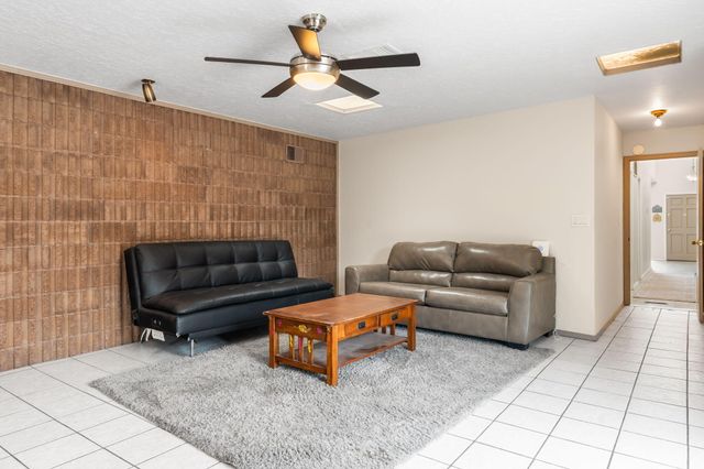 2424 Wisconsin Street NE, Albuquerque, NM 87110