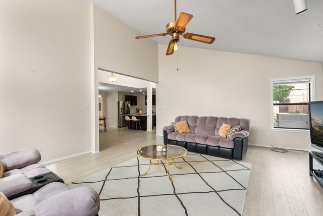2424 Wisconsin Street NE, Albuquerque, NM 87110