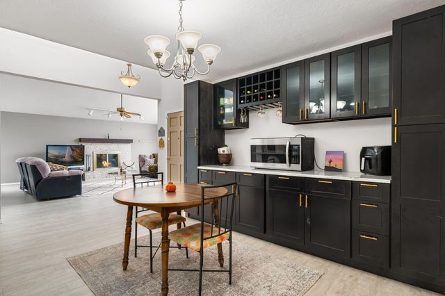 2424 Wisconsin Street NE, Albuquerque, NM 87110