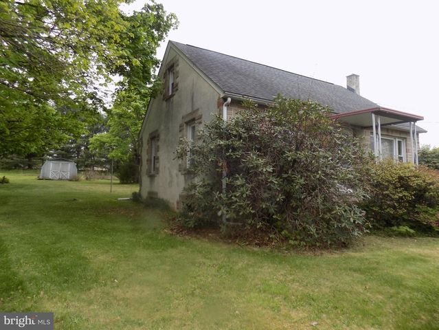 2120 SPINNERSTOWN RD, Quakertown, PA 18951