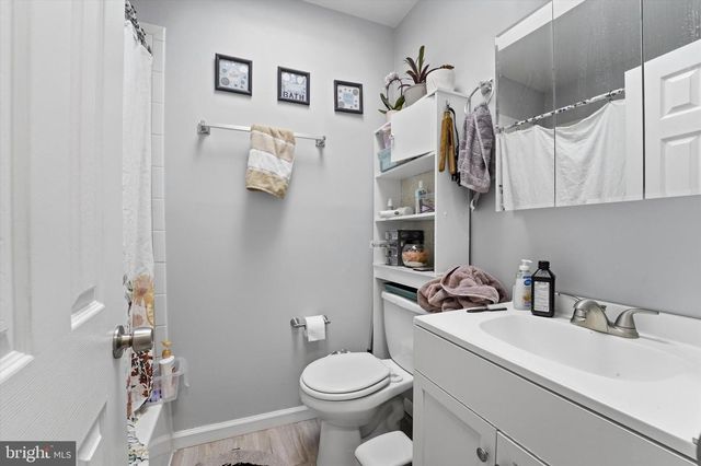 636 GREEN LN, Philadelphia, PA 19128