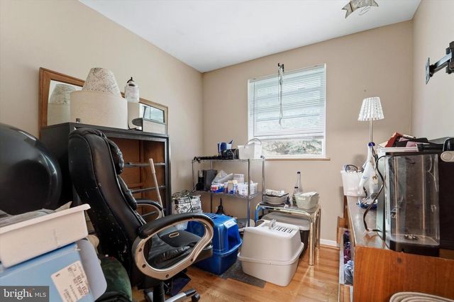 636 GREEN LN, Philadelphia, PA 19128