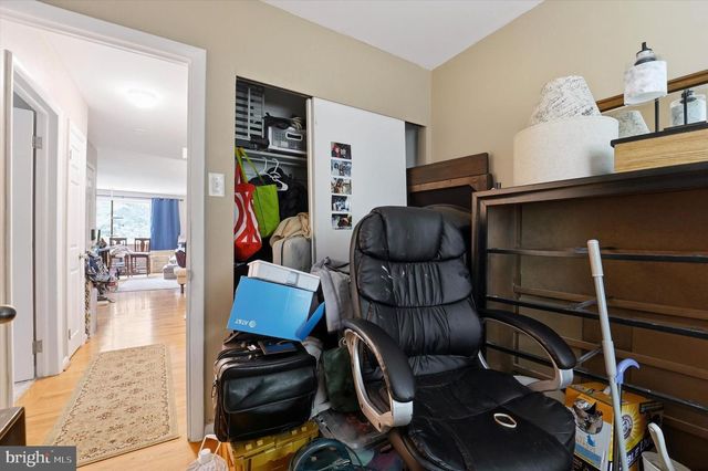 636 GREEN LN, Philadelphia, PA 19128