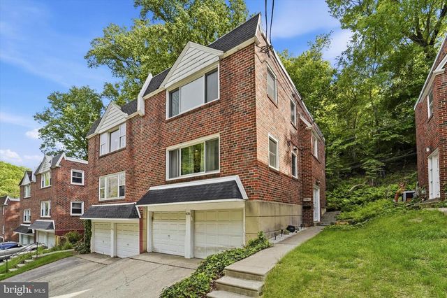 636 GREEN LN, Philadelphia, PA 19128