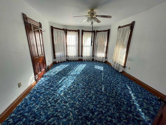 304 E Water Street, Fayette, IA 52142