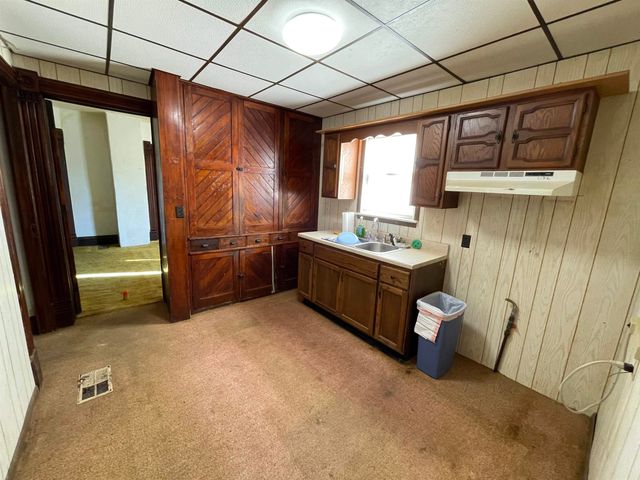 304 E Water Street, Fayette, IA 52142