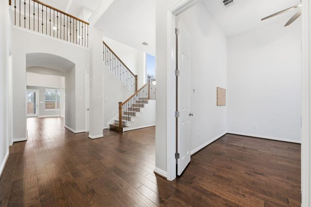 2738 Belicia LN, Round Rock, TX 78665