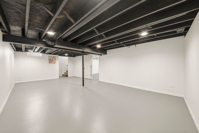 133 Lela Lane, Schaumburg, IL 60193